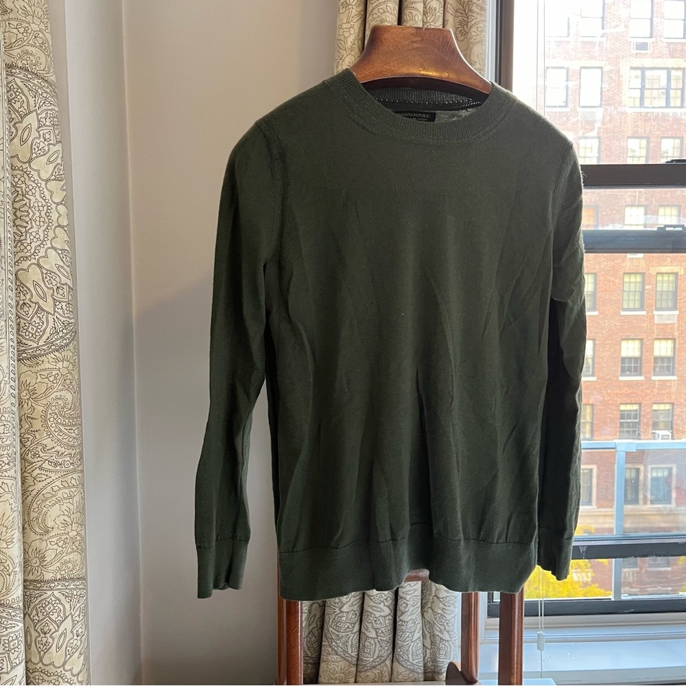 Banana Republic Extra Fine Merino Wool Sweater- Olive Green
